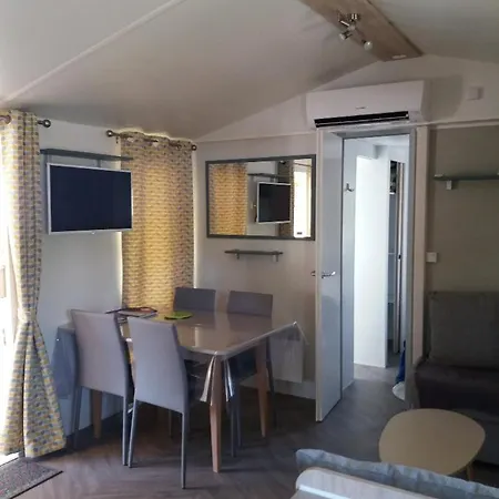 Camping Mobil 3 *