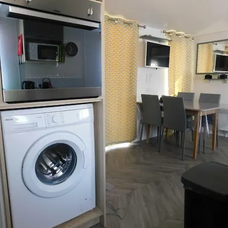 Camping Mobil 3 *